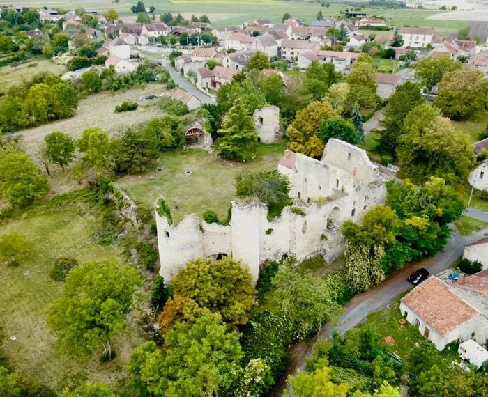 visites commentées et exposition Le Bourg Naves