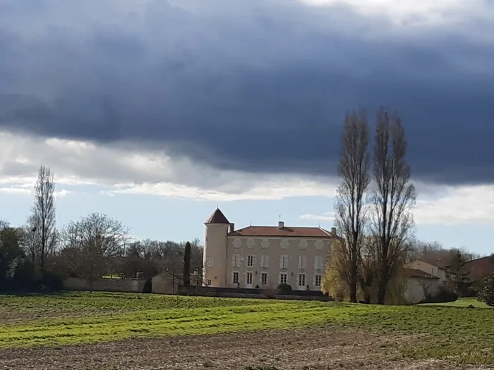 Randonnée du patrimoine au château d'Annezay Le château d'Annezay Annezay