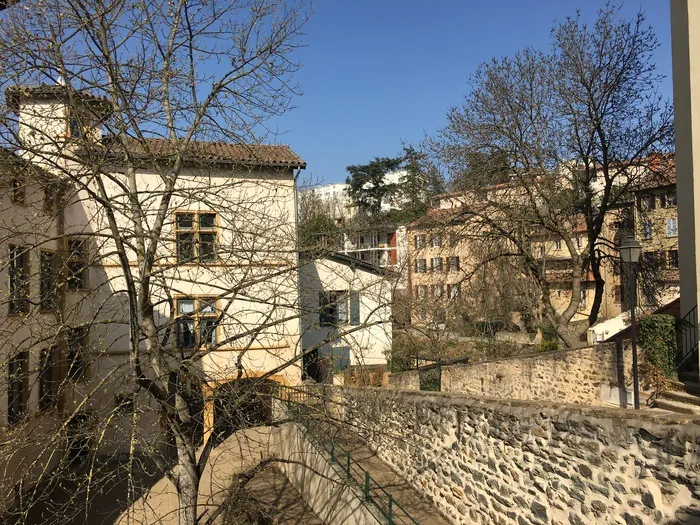 Visite extérieure commentée de la maison Renaissance De Valous Maison de Valous L'Arbresle