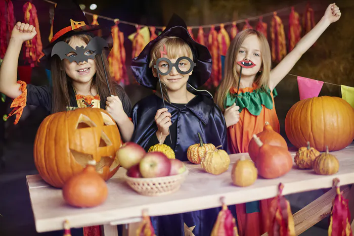 Masques d'Halloween Bibliothèque La Bellangerais Rennes