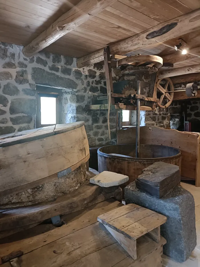 Visite du moulin de Charrier Moulin de Charrier Labastide sur Besorgues Labastide-sur-Bésorgues