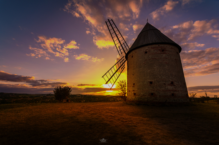 Visite guidée d'un moulin à vent du XIIIe siècle Moulin de Pesquiès Saint-Sulpice-sur-Lèze