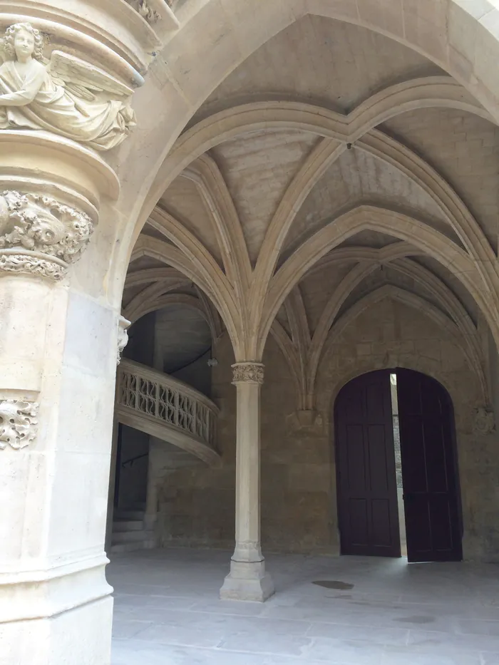 Visites flash : le décor sculpté autour de la chapelle de l'hôtel des abbés de Cluny Musée de Cluny - Musée national du Moyen Âge Paris