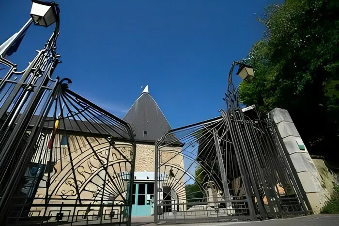 Levez les yeux ! Visitez un musée sur la bière Musée de la Bière Stenay