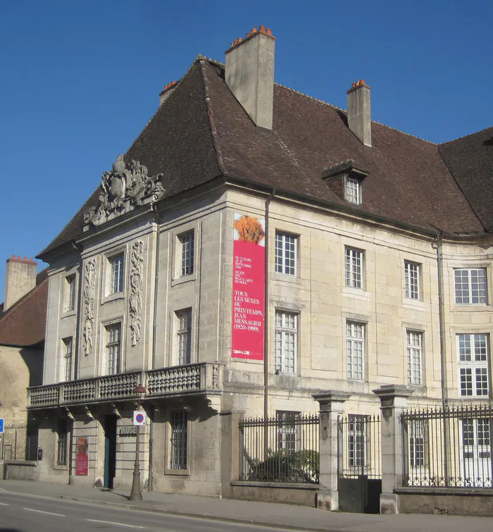 Visite architecturale du musée des Beaux-Arts de Dole Musée des Beaux-Arts de Dole Dole