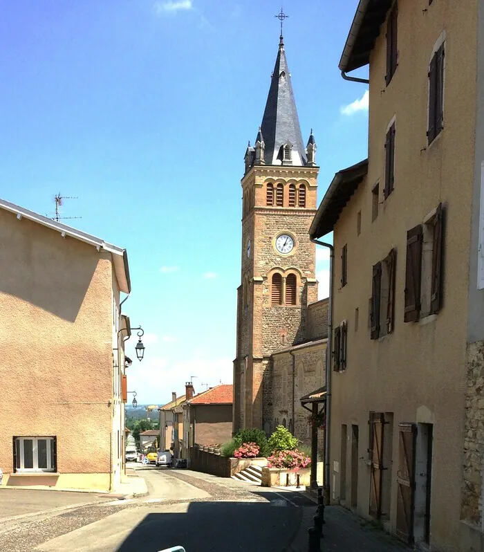 Balade découverte du village Place des Pasquiers Lancié