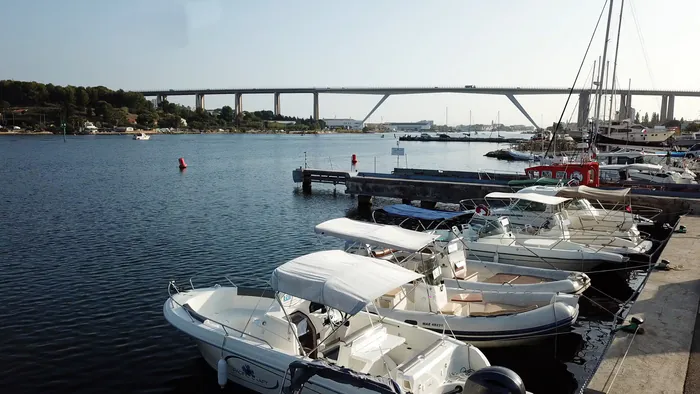 Explorez les coulisses du Port à Sec de Martigues Port Maritima Martigues