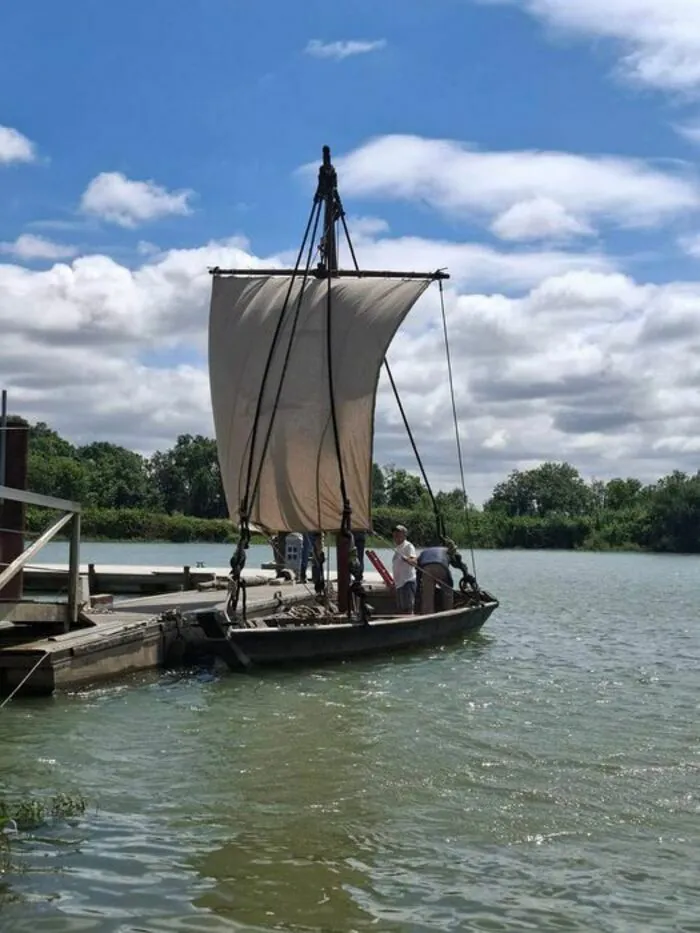 La navigation sur la Charente au Haut Moyen Âge Quai de Tonnay-Charente Tonnay-Charente