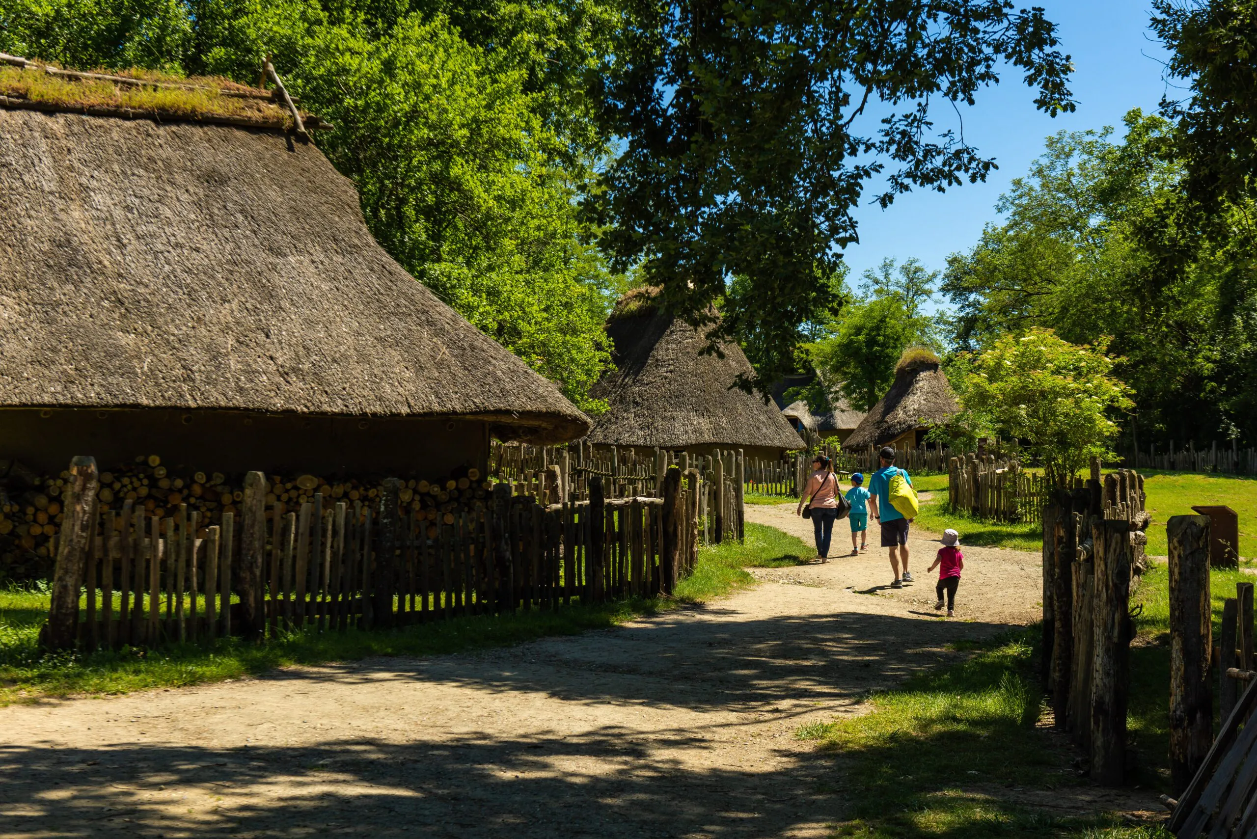 JOURNÉE DU PATRIMOINE VISITE DU VILLAGE GAULOIS