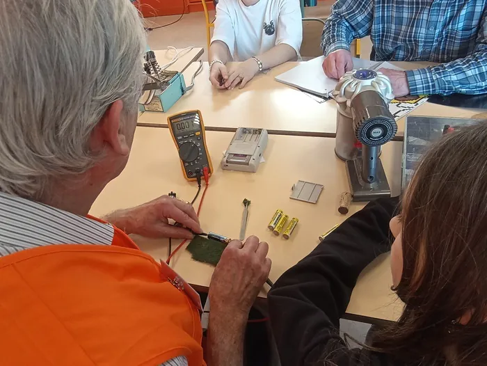 REPAIR CAFE XXL salle fongravey 33290 blanquefort Blanquefort