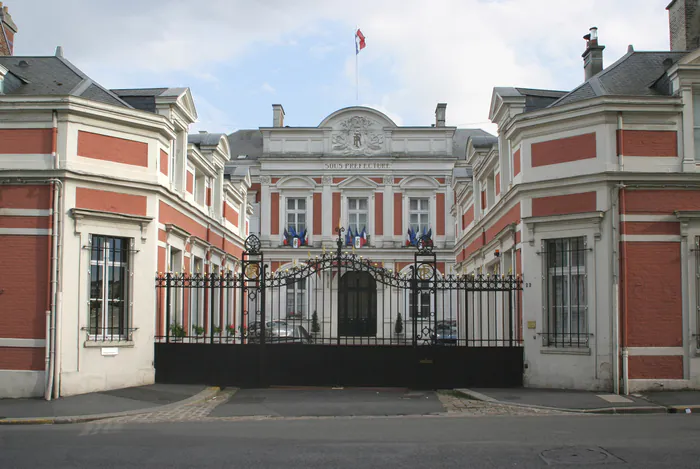 visite guidée de la Sous-Préfecture Sous-préfecture de Saint-Quentin Saint-Quentin