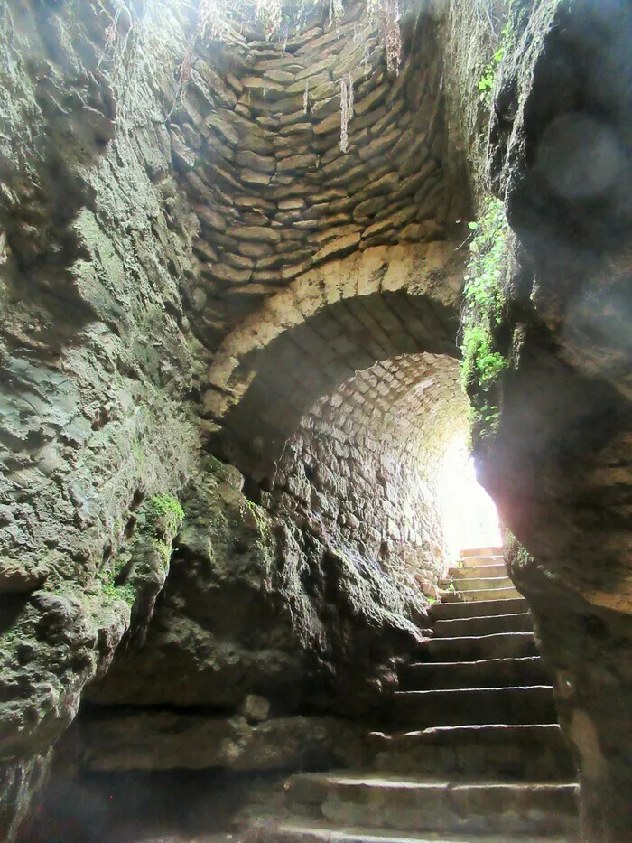 Visitez les souterrains urbains avec le club archéologie ! Souterrains de l'hôtel de ville Thouars