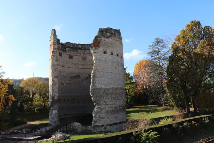 Visite flash : « tour de Vésone » Tour de Vésone Périgueux