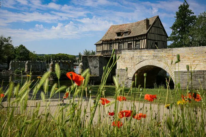 Visite guidée du pont et du vieux moulin Vieux Moulin Vernon