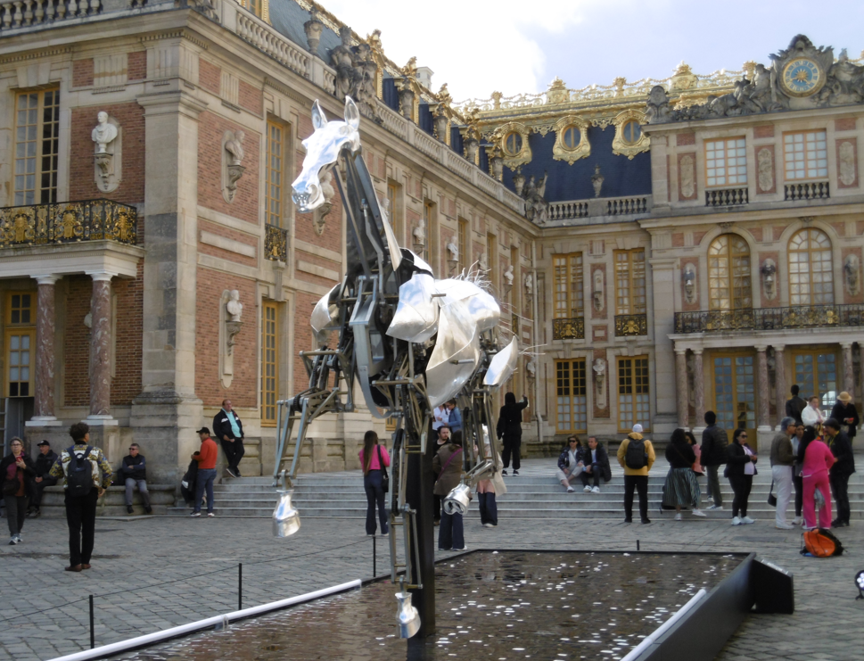 Zeus le cheval métallique