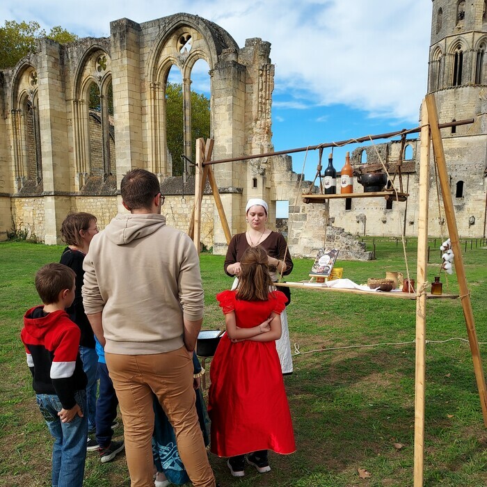 Animation pour le jeune public : « le mini médiévales #5 » Abbaye de La Sauve-Majeure La Sauve