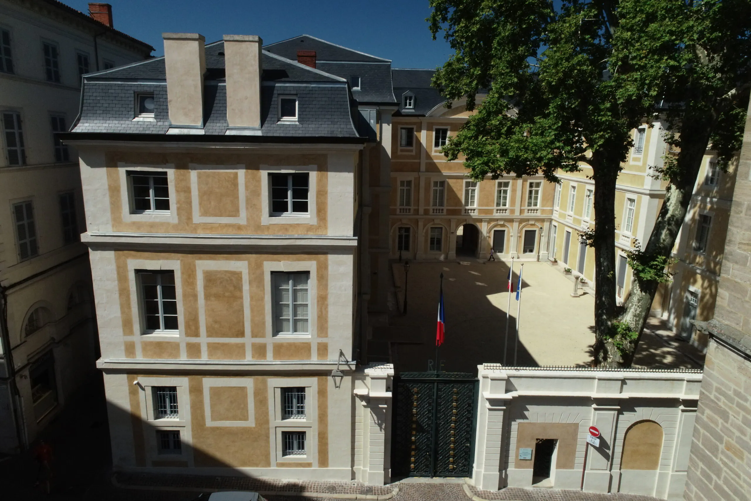 Journées Européennes du Patrimoine  Visite et exposition à la préfecture du Lot