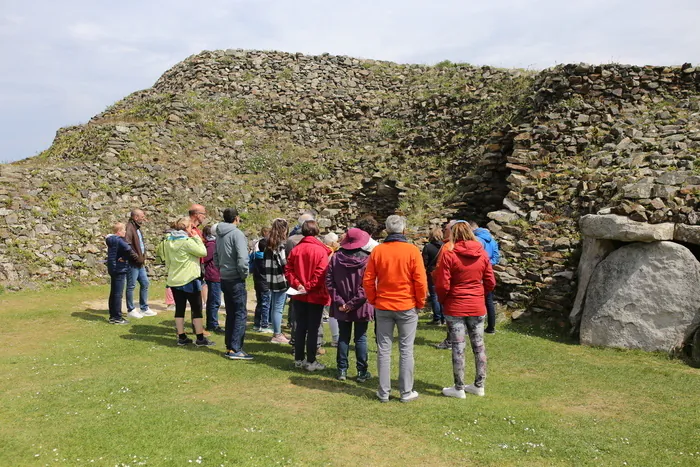 Visite guidée d'un site millénaire Cairn de Barnenez Plouezoc'h