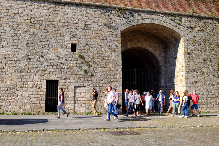 Chemins de traverse : Cambrai par le Sud Capitainerie du port de Cantimpré Cambrai