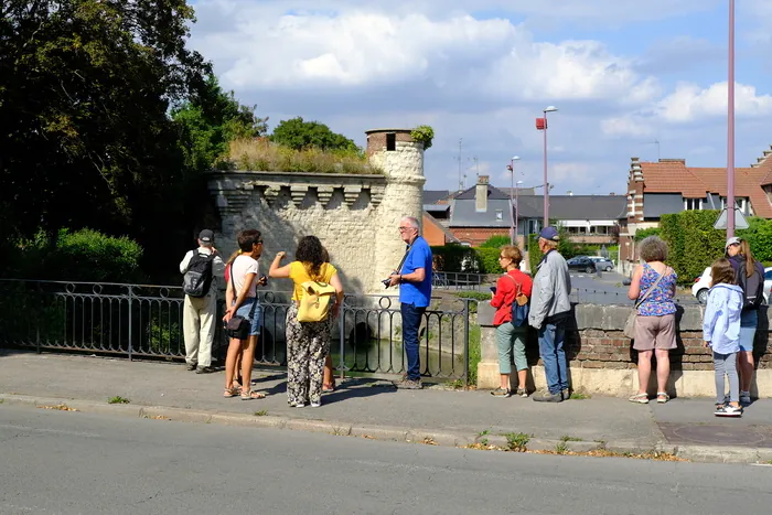 Au fil de l'eau : voyage dans le temps Capitainerie du port de Cantimpré Cambrai