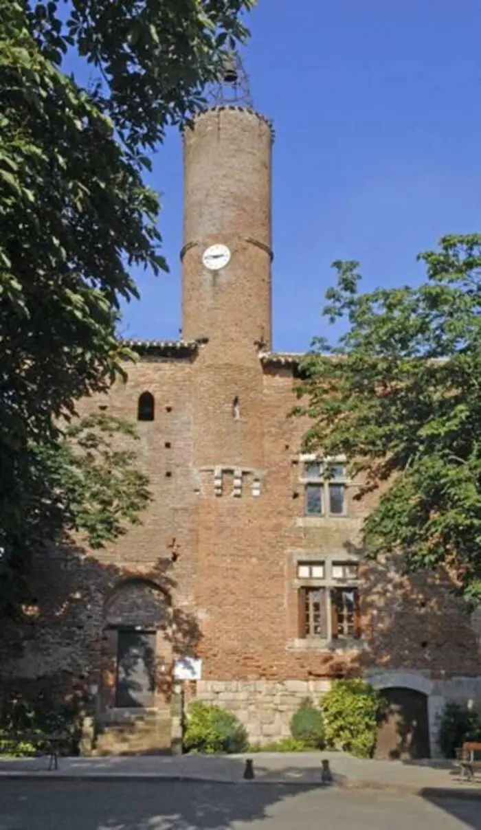 Le château de Bioule se dévoile château de Bioule Bioule