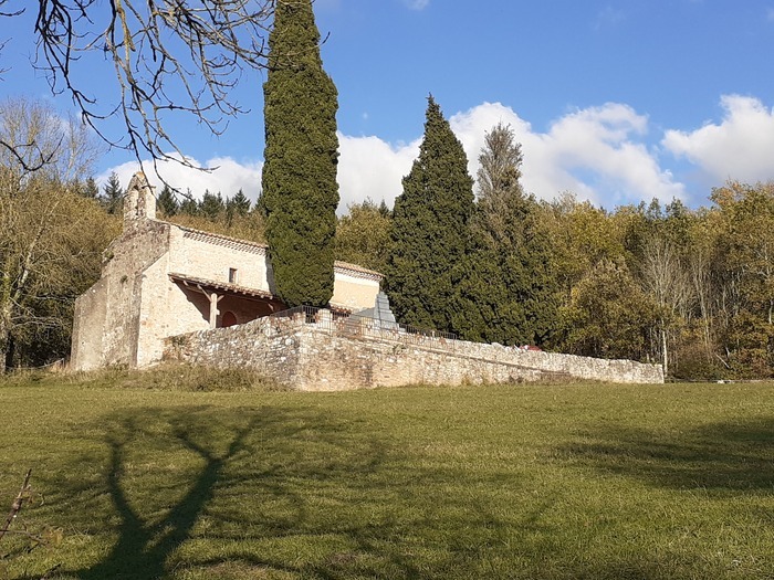 Partez à la découverte de la chapelle Notre-Dame des bois de Mespel ! Commune de Larroque Lescure-Jaoul