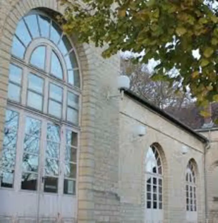 Visitez le conservatoire de musique de Tonnerre Conservatoire de musique Tonnerre