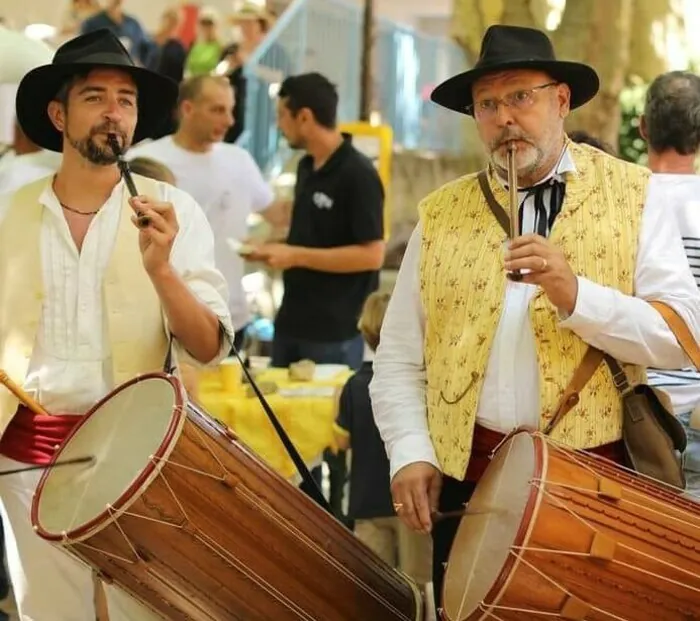 Concert folklorique - Lei Tambourinaïre de Magali Écomusée départemental des 4 Frères Le Beausset