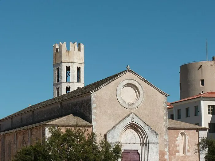 Eglise Saint-Dominique Eglise Saint-Dominique Bonifacio