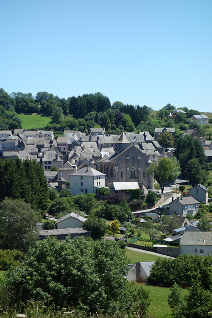 Visite de la sauveté et de l'église de Rieupeyroux Église Saint-Martial Rieupeyroux