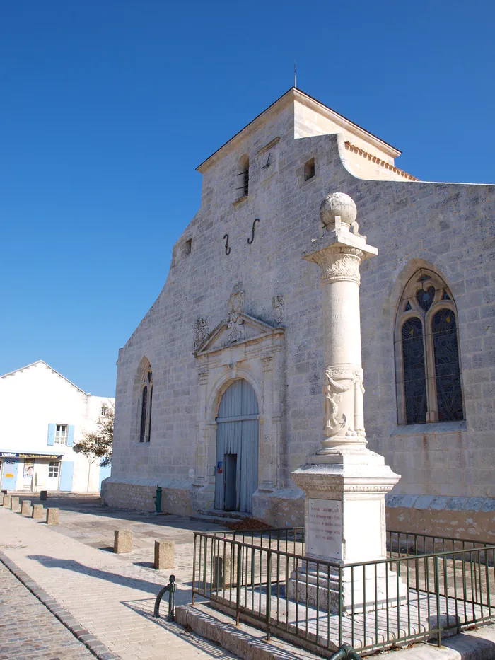 Visites flash: l'église du Nouveau Monde Eglise Saint-Pierre-et-Saint-Paul Marennes-Hiers-Brouage