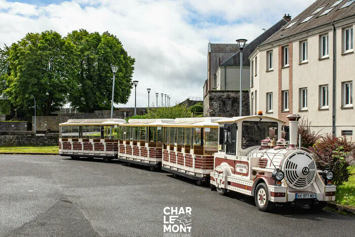 Découvrez un site historique à bord d'un petit train Fort de Charlemont Givet