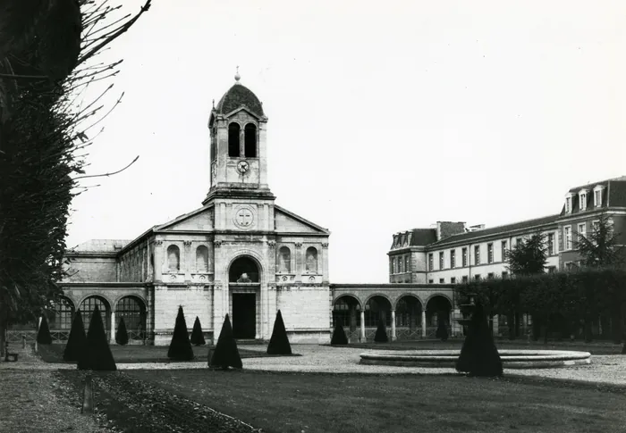 Visites et exposition à l'hôpital Charles foix Hôpital Charles Foix Ivry-sur-Seine