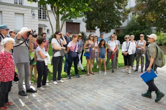 Parcours-spectacle « La ruée vers l’art » Jardin de Penamacore Clamart