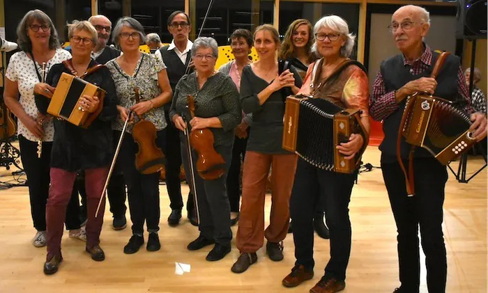 Bal : musiques et danses traditionnelles Jardin du 8 mai 1945 Annecy