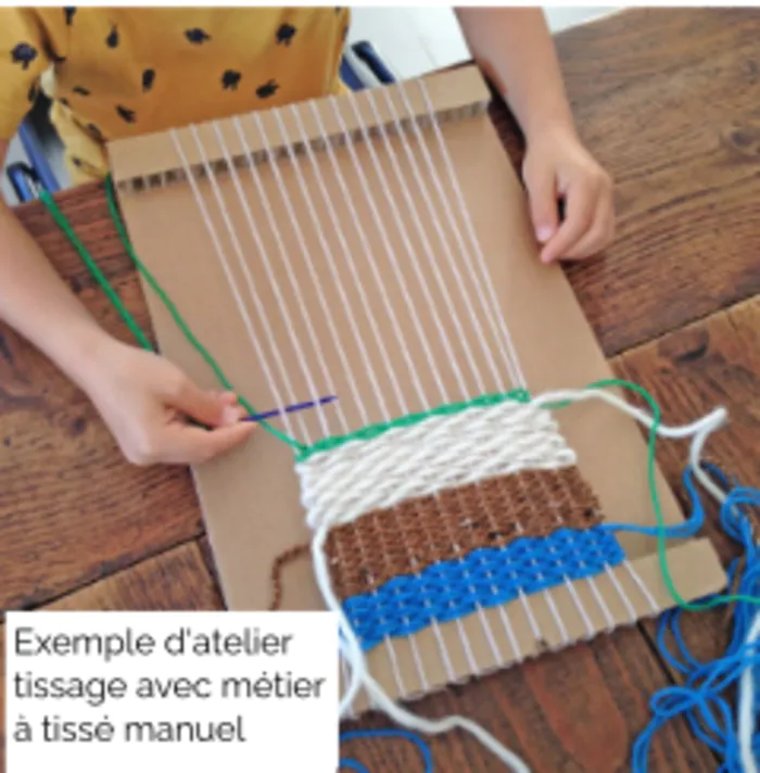 Atelier tissage animé par une médiatrice - L'artsolite L'artsolite Saint-Jean-en-Royans