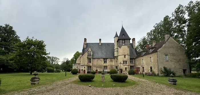 Visite guidée du château de Villemenant Le Château de Villemenant Guérigny