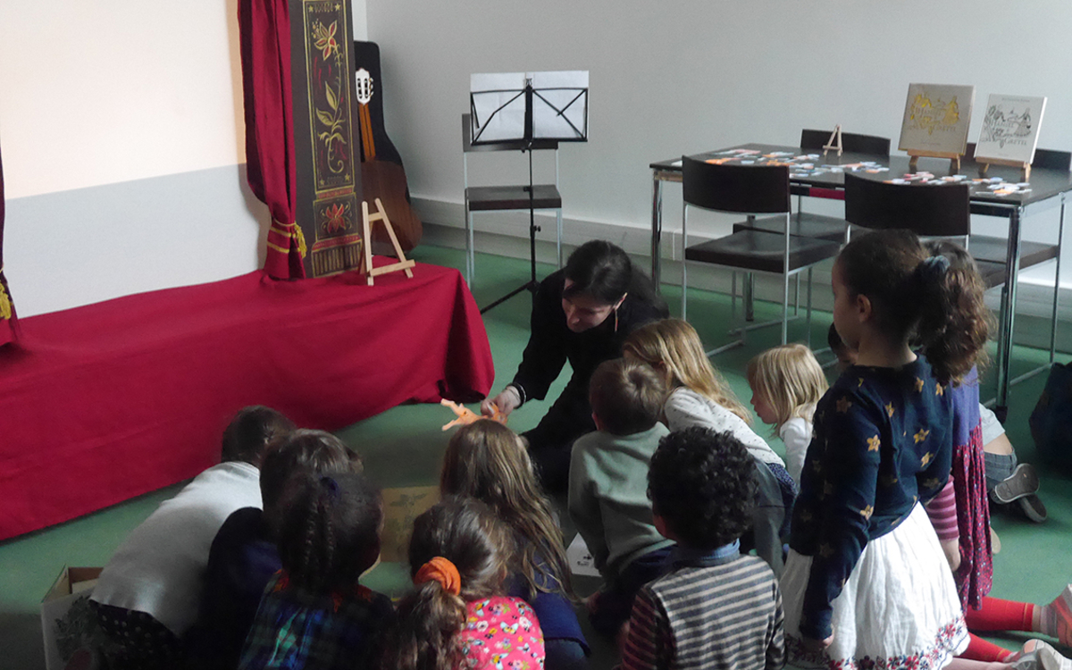 Lecture théâtre d'ombres et atelier "Les livres s'animent" médiathèque Hélène Berr Paris