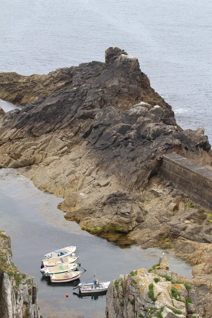 Visite guidée du port-abri de Bestrée Maison de la Pointe du Raz et du Cap Sizun Plogoff