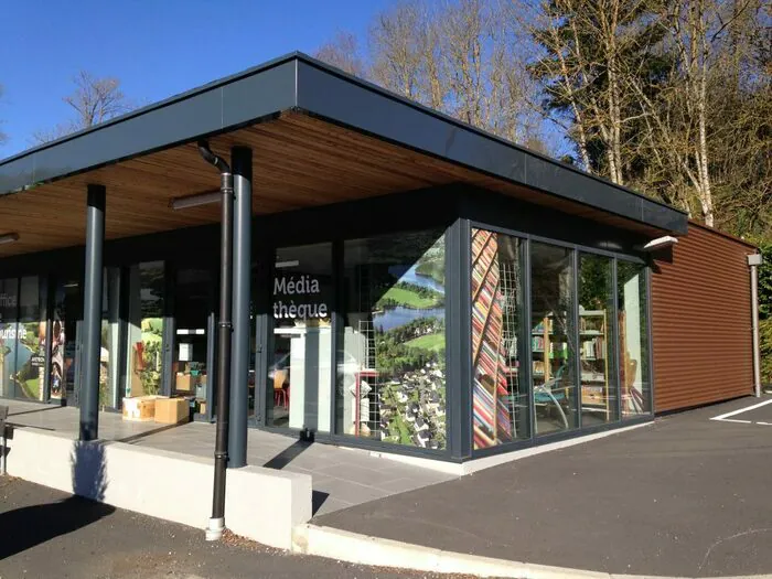 atelier pliage de livres Médiathèque de PONT DE SALARS Pont-de-Salars