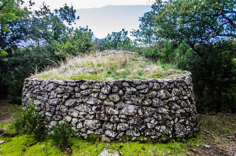 LES BALADES DU CONFLENT "LES CABANES DE CALAHONS"