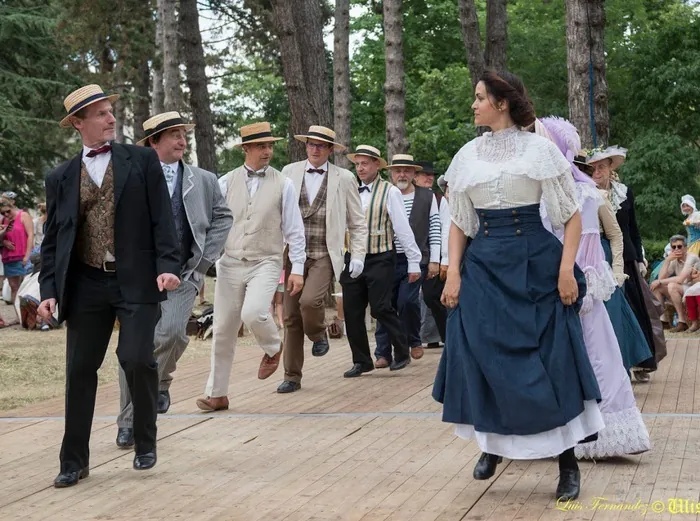 Immersion avec la troupe "Aux Jardins du Roy" dans la Belle Epoque Musée Gallé-Juillet et Archives Creil