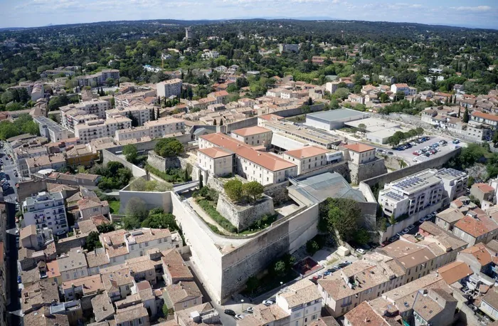 Ateliers contributifs Wikipédia à Nîmes Office de Tourisme et des Congrès de Nîmes Nîmes