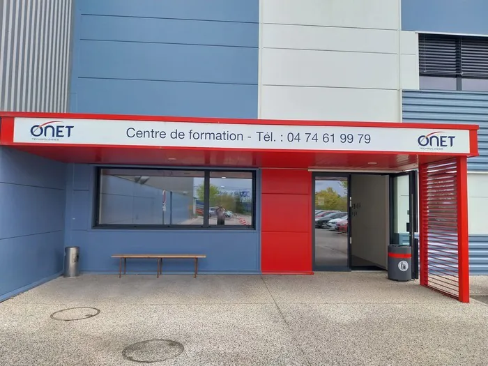 Visite du centre de formation avec présentation des formations et visite des chantiers écoles ONET TECHNOLOGIES FORMATION Saint-Vulbas