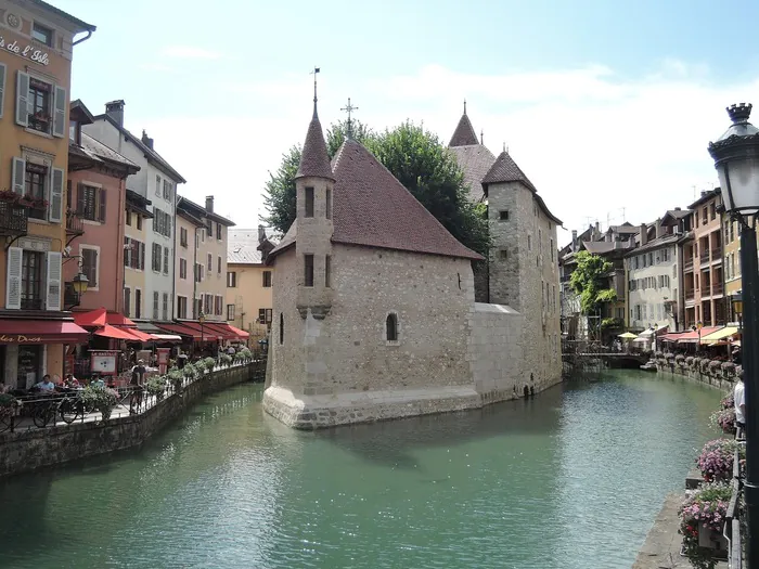 À la découverte du Palais de l'Île Palais de l'île - Centre d'interprétation de l'architecture et du patrimoine Annecy