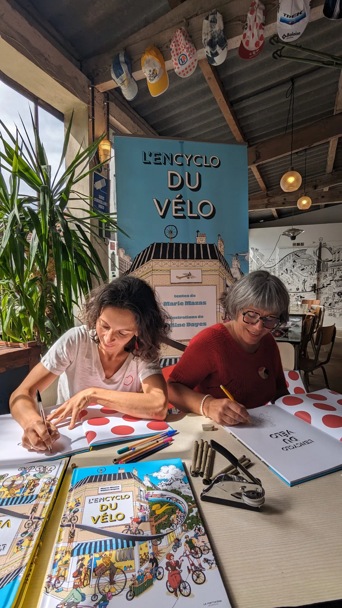 Festival Résurgence VIII  Rencontre avec les artistes de L’Encyclo du vélo