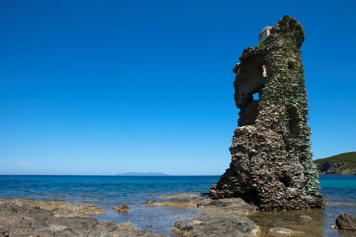 Balade guidée sur le sentier des douaniers du Cap Corse. Sentiers du littoral du Cap Corse (Rogliano) Macinaggio