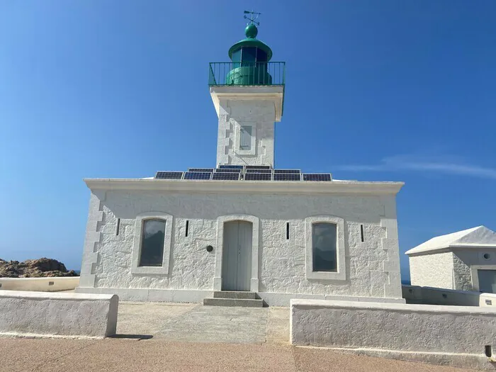 Visite du phare de la Pietra Site protégé de la Pietra – L'Ile-Rousse L'Île-Rousse