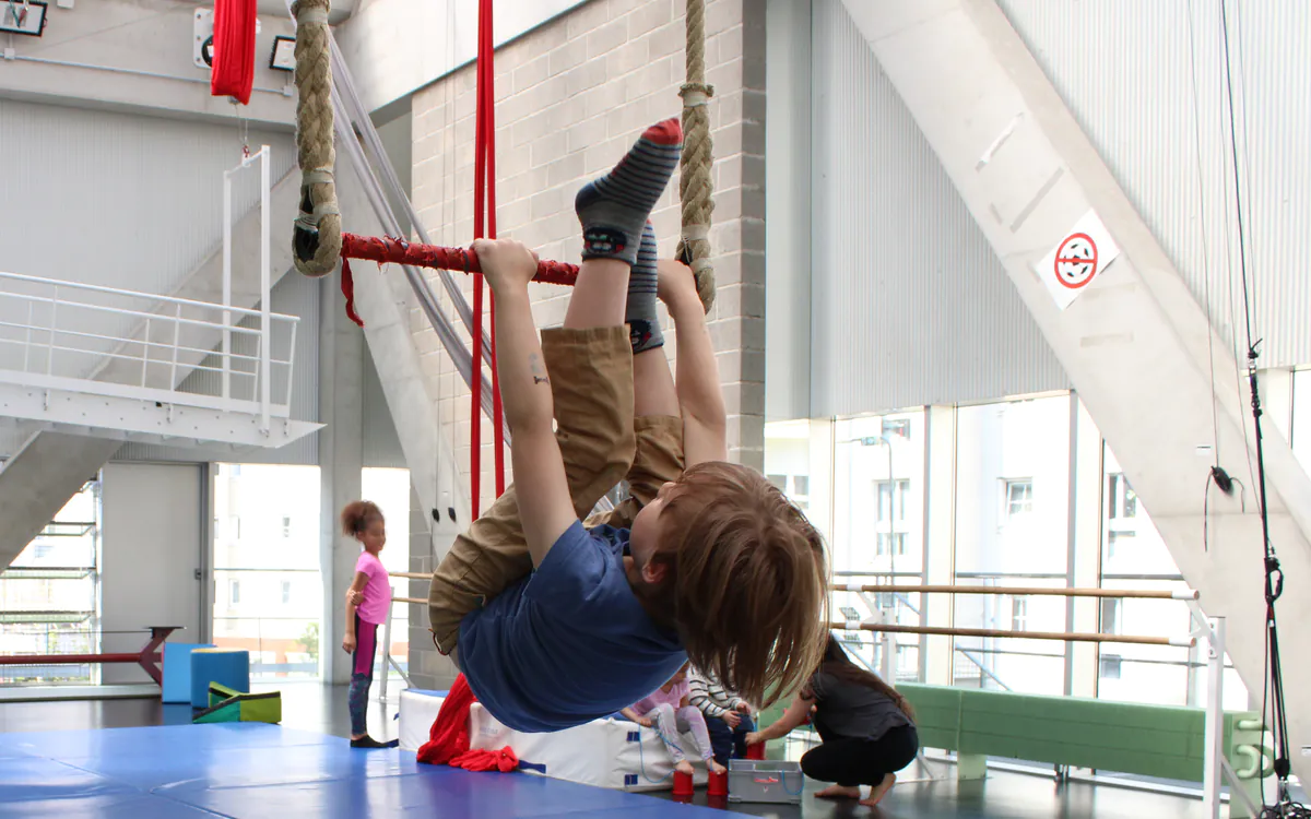 Stage vacances d'automne - Baby cirque au centre Paris Anim' Wangari Centre Paris Anim' Wangari Maathai Paris