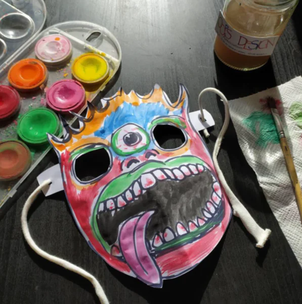 Atelier créatif masques d'Halloween